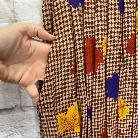 Vintage Houndstooth A-Line Midi Skirt Size 16 Brown Leaves Pleated Made in USA - Picture 4 of 6